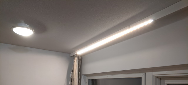 Valonauha asennettuna